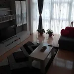 Nolan House شقة *